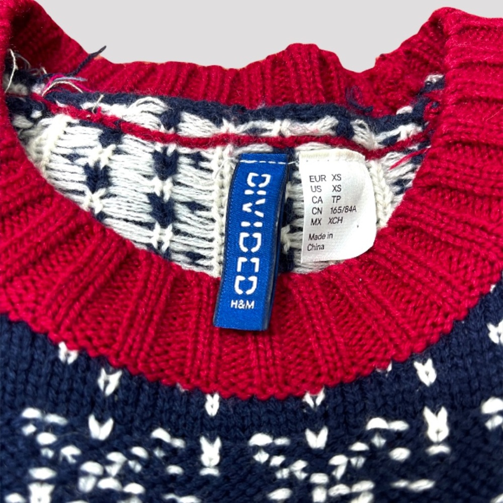 Divided Winter Solstice Sweater by H&M - Picture 4 of 5